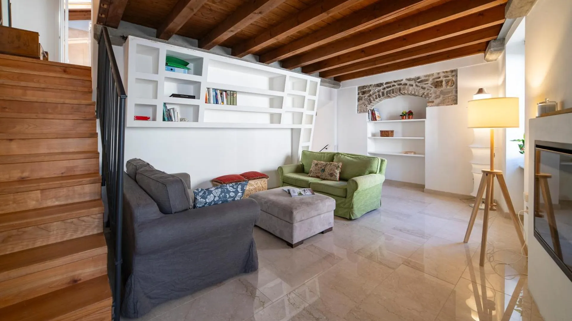 Duomo Apartment 伊塞奥 0*,